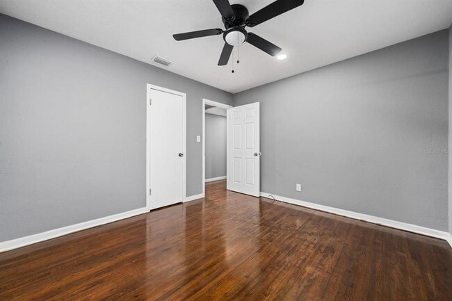 Building Photo - 6531 Hill Top Rd