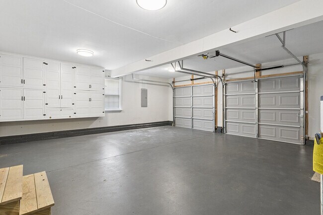 Building Photo - 127 Bell Ave