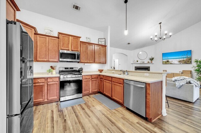 Building Photo - 65 Concert Ct