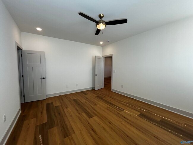 Building Photo - 209 Emma Harris Cir