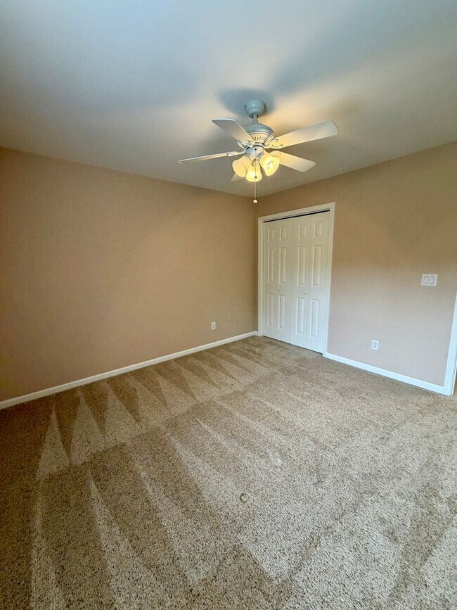 Building Photo - Stunning 5BR Retreat in Gated Village at Telfair