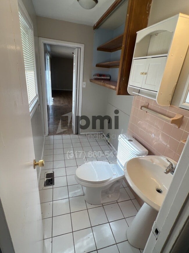 Building Photo - 3337 Beacon Ct