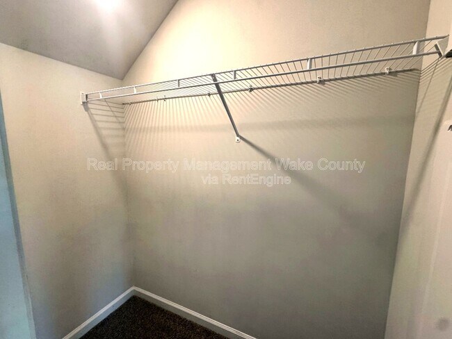 Building Photo - 2727 Chert Ln