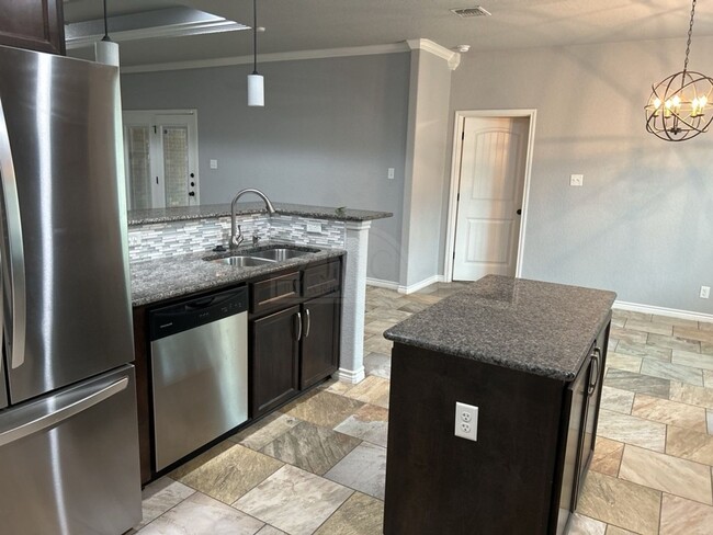 Building Photo - 1604 Granex Dr