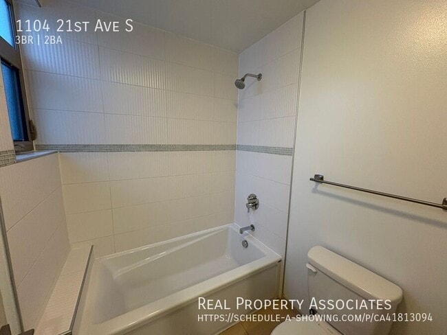 Building Photo - 1104 21st Ave S