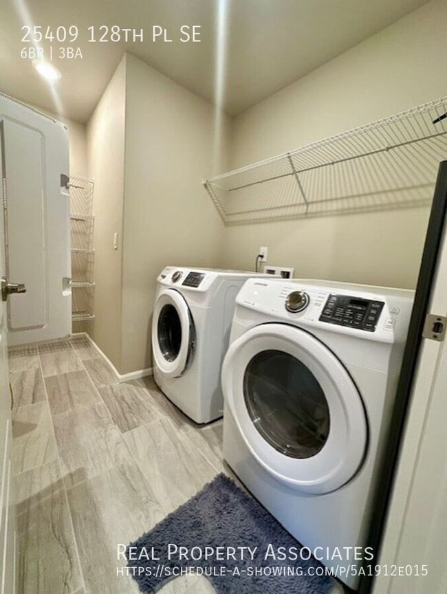 Building Photo - 25409 128th Pl SE