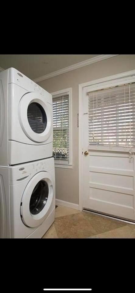 Building Photo - 1016 Edgewood Blvd