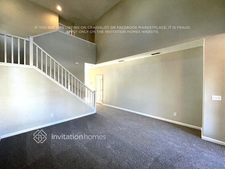 Building Photo - 5134 Rowe Dr