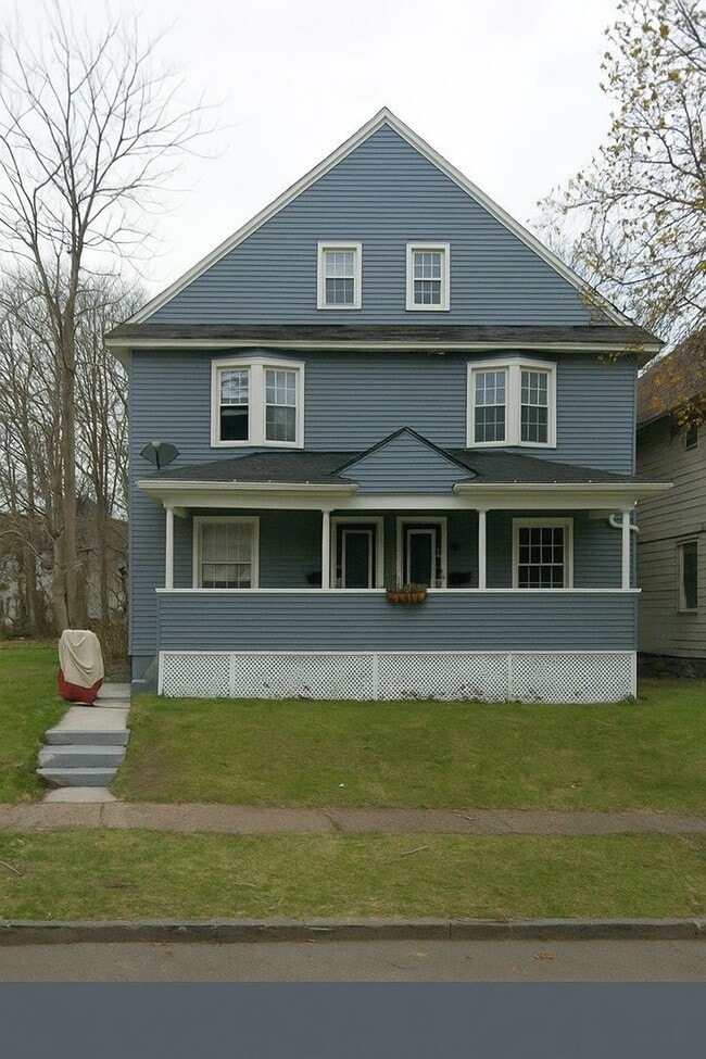 Building Photo - 180-182-182 Peck St