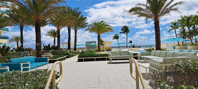 Building Photo - 2501 S Ocean Dr