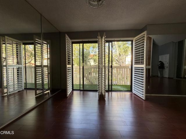 Building Photo - 456 E San Jose Ave