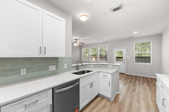 Building Photo - 211 N Burberry Park Cir
