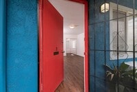 Building Photo - Mayflower Ave