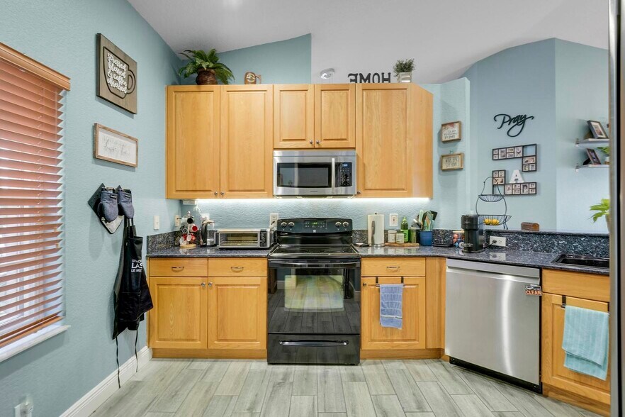 Building Photo - 5959 Durango Dr