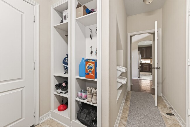 Building Photo - 4311 Red Oak Grove Ct