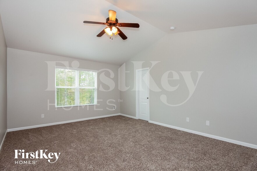 Building Photo - 2528 Woodsorrel Ln