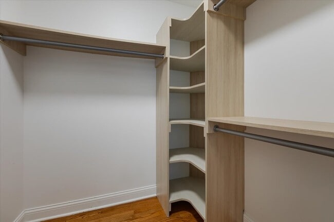 Building Photo - 927 S Charlotte St