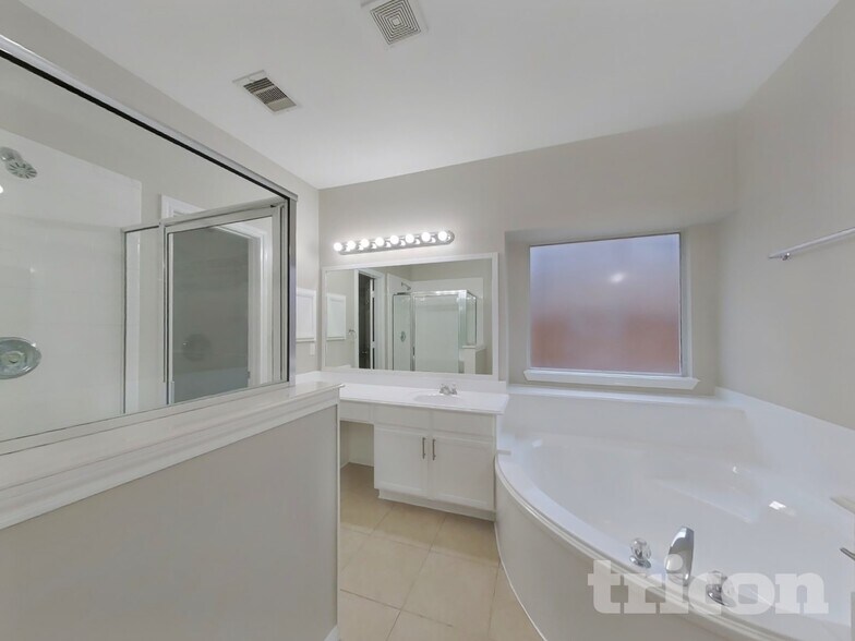 Building Photo - 4015 Camelia Glen Ln