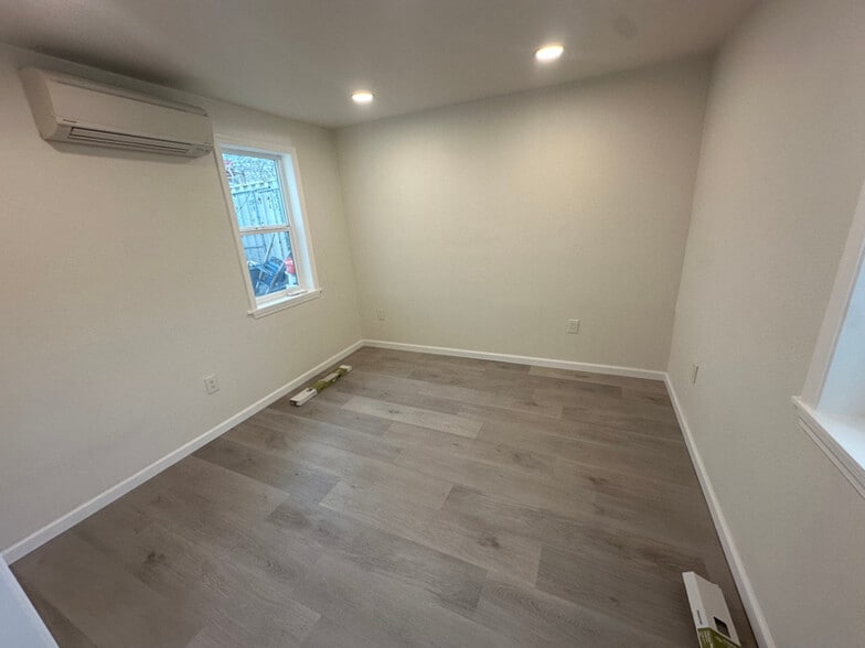 Building Photo - 873 29th St