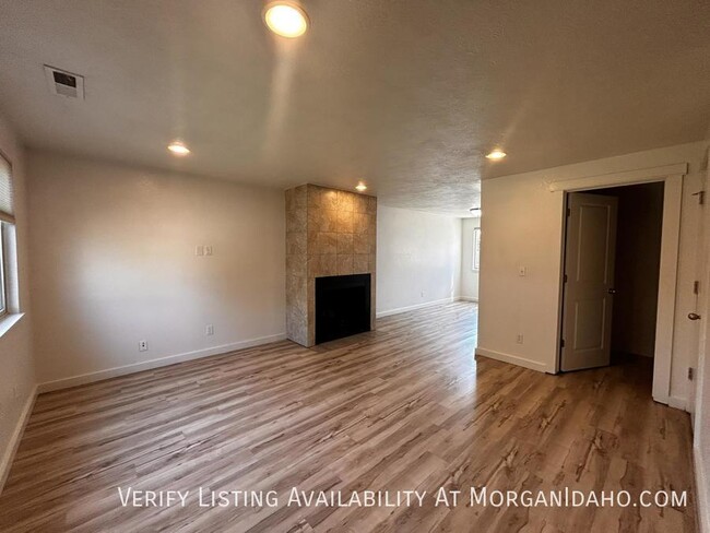 Building Photo - 4853 W Targee St