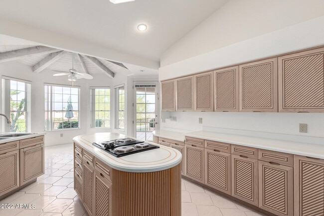 Building Photo - 15848 E Brodiea Dr