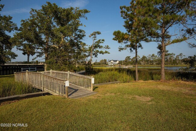 Building Photo - 202 Tidewater Dr