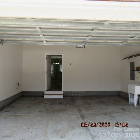 Building Photo - 10312 Provand Ct