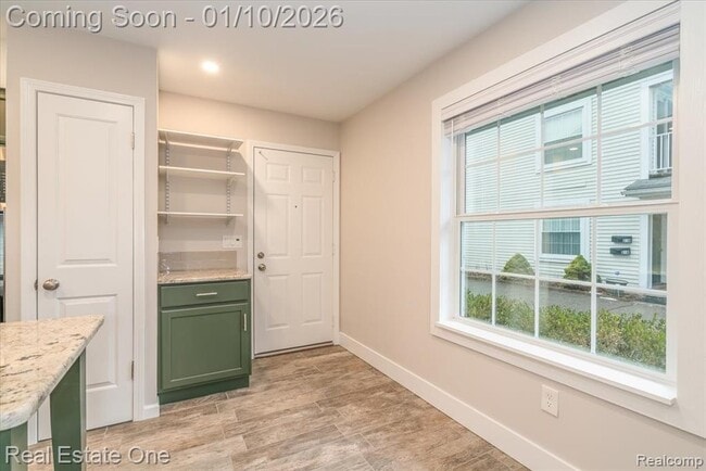 Building Photo - 310 Roe St