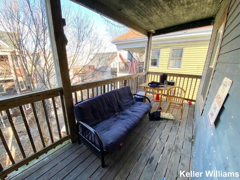 Building Photo - 61 Hillside St