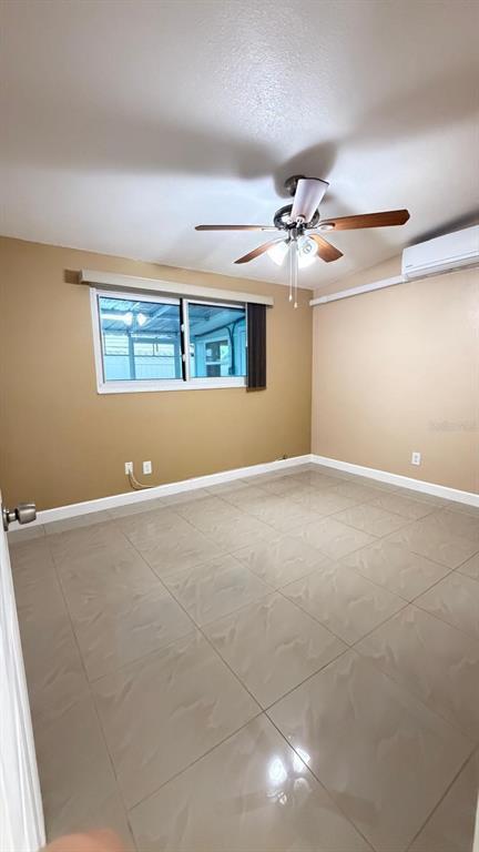 Building Photo - 3107 Bayshore Gardens Pkwy