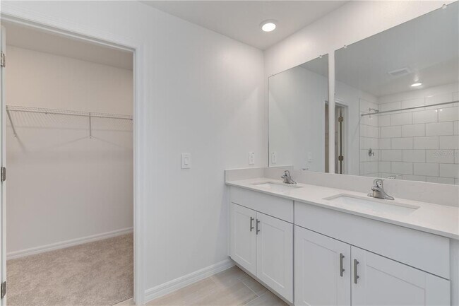 Building Photo - 13073 Empress Jewel Trl