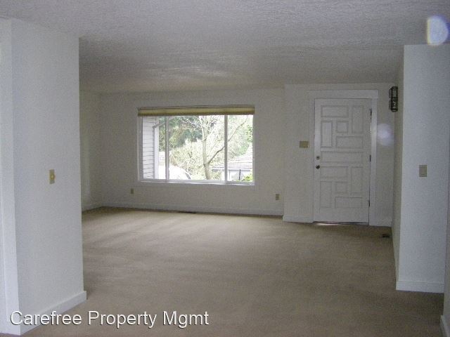 Building Photo - 3 br, 2 bath House - 1474 Greentree Circle