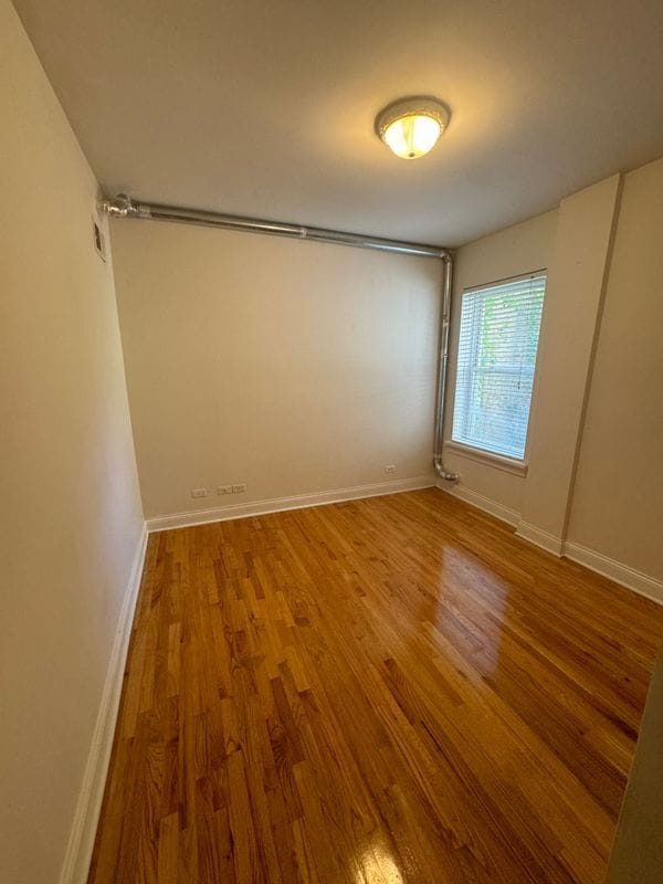 Building Photo - 6812 N Wayne Ave