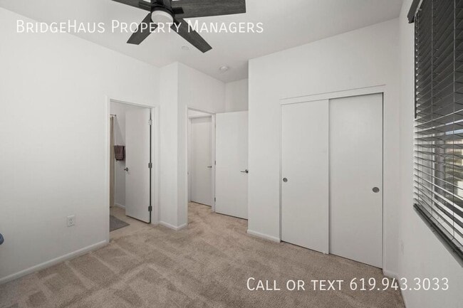 Building Photo - 5480 Seacliff Pl