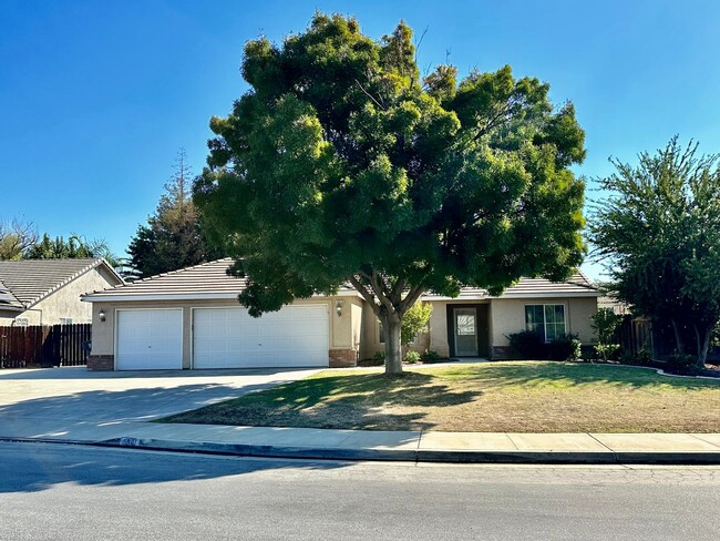 Primary Photo - 5610 Charleville Ln