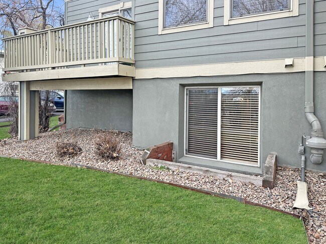 Building Photo - Large 2 bed 2 bath condo for rent near Sloans Lake