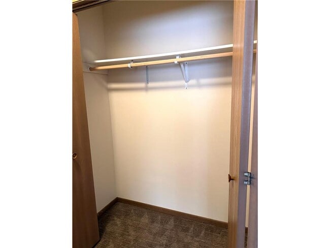 Building Photo - 1706 Lincoln Ave