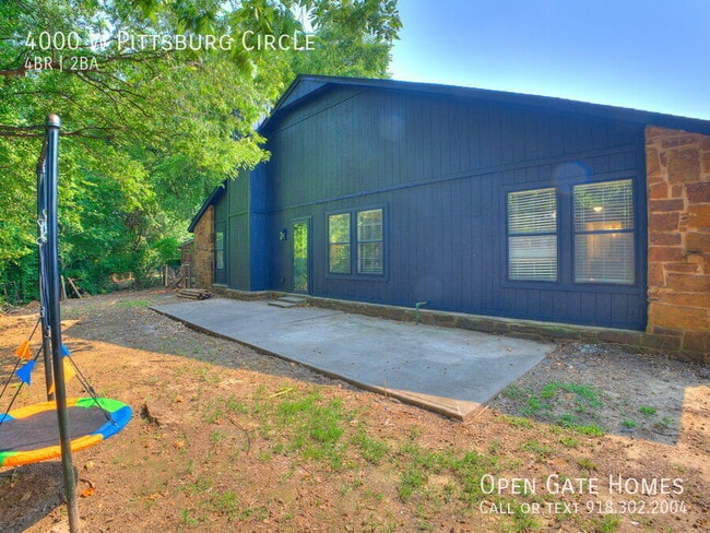 Building Photo - 4000 W Pittsburg Cir