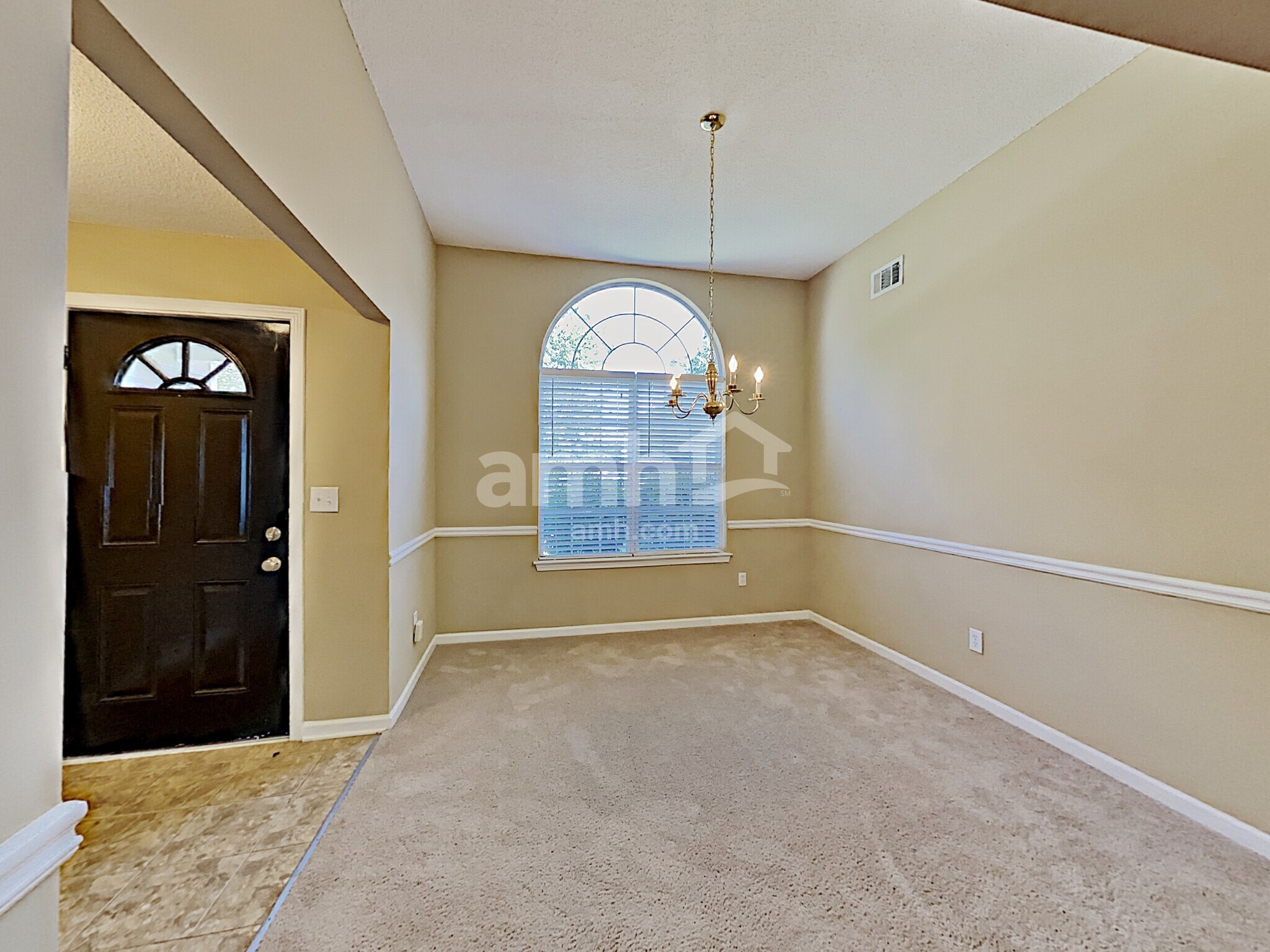 Building Photo - 702 Fletcher Dr