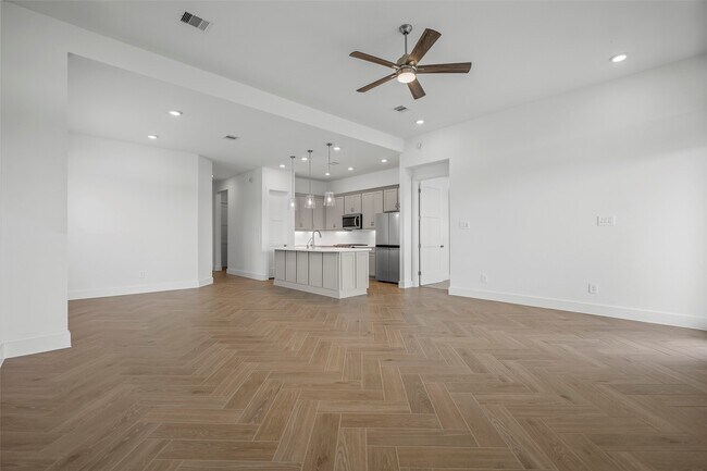 Building Photo - 21747 Zebra Swallowtail Dr