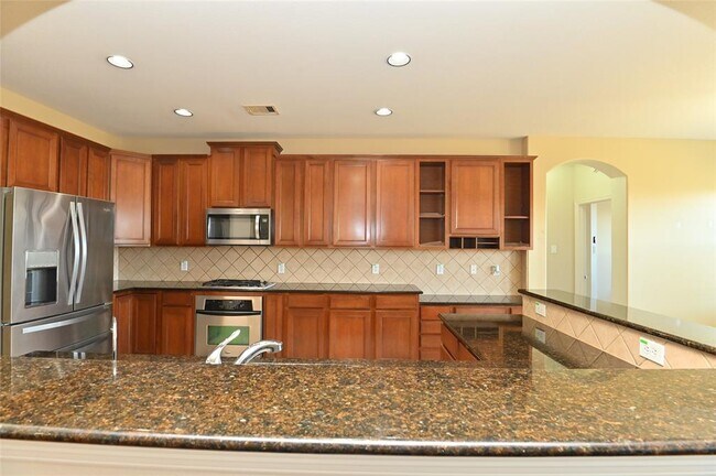 Building Photo - 5215 Field Briar Ln