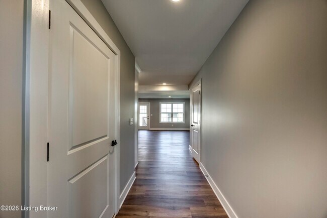 Building Photo - 114 N Elm Grove Ave
