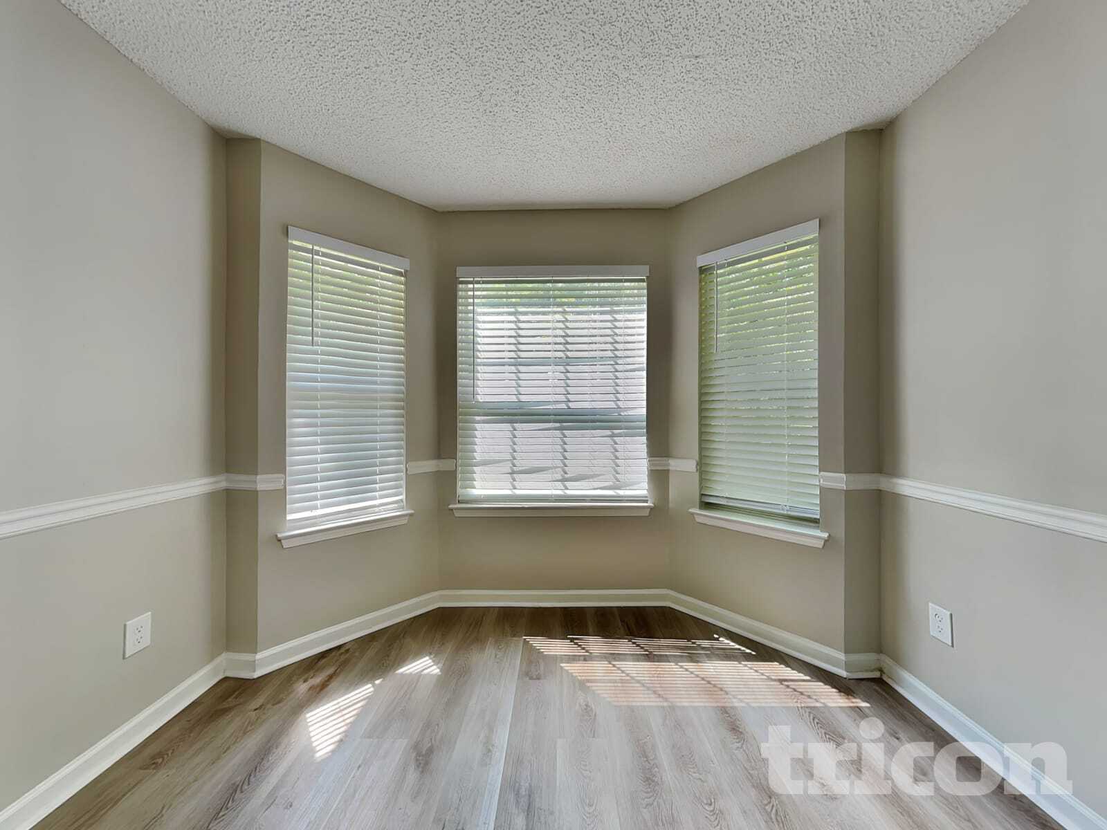 Building Photo - 1099 Sugarcreek Way