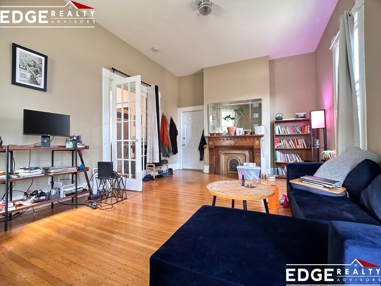 Building Photo - 24 Murdock St