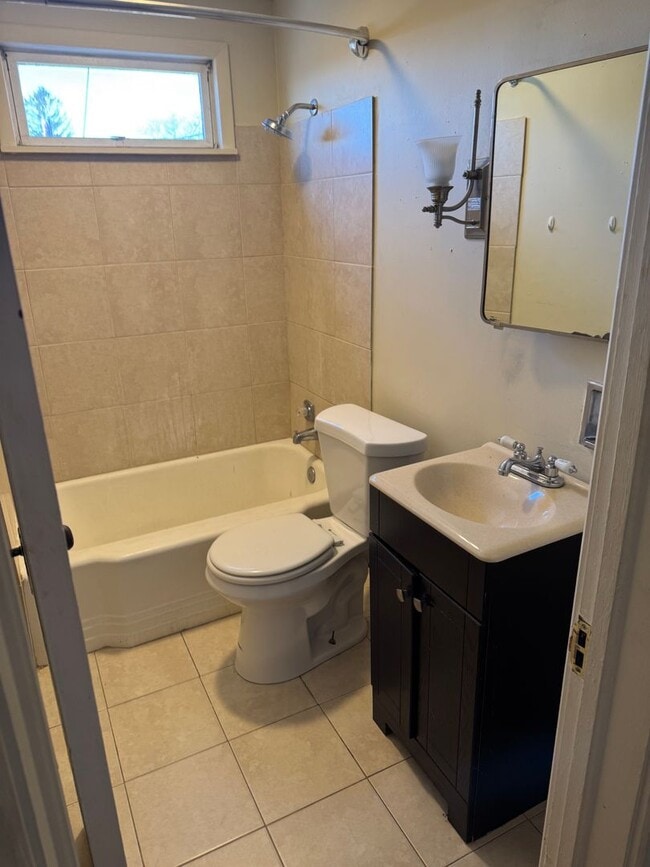 Building Photo - 1 bedroom efficiency in Meadville