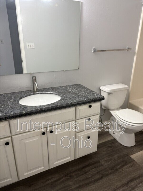 Building Photo - 5936 Callaway Cir