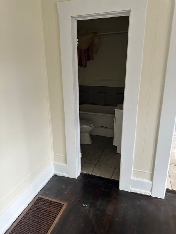 Building Photo - 4300 Court T