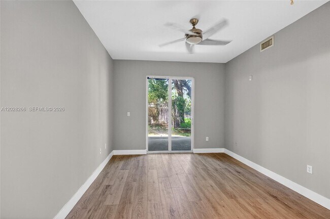 Building Photo - 652 NE 63rd St
