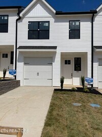 Building Photo - Now Offering ONE MONTH FREE Move-In Credit! Newly Renovated Luxury Townhome with Washer & Dryer I...