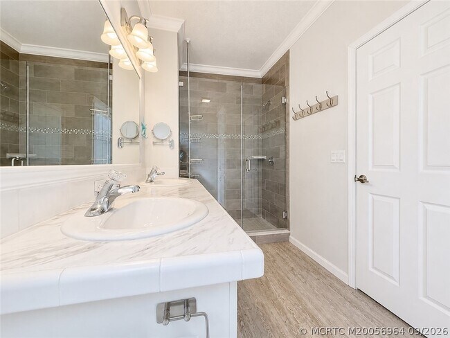 Building Photo - 252 NE Ebbtide Way